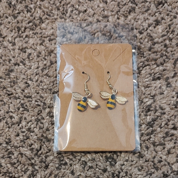 Bee Dangle Earrings - Picture 1 of 3